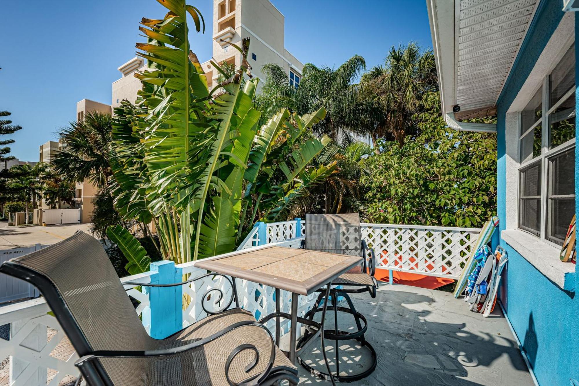 Tropical Blue Water Beachside 7 Clearwater Beach Exterior photo